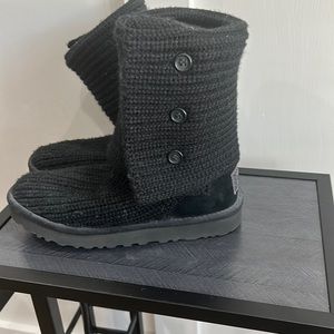 UGG Women's Classic Cardy - size 7